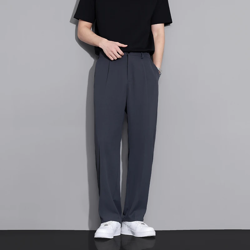 Pantalon de costume beige pour homme