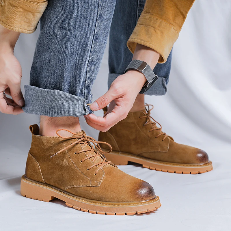 

Luxury Brand Vintage Desert Boots Lace Up Men Genuine Leather Men Ankle Boots Male Short Casual Shoes British Style Winter Boots