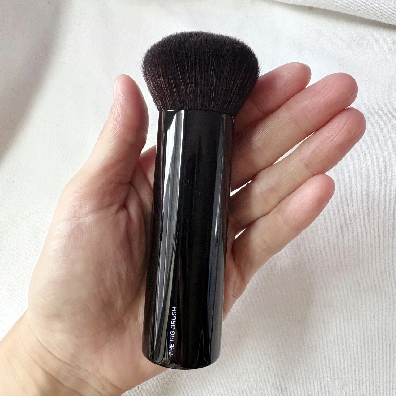 SAIEBEAUTY The Big Liquid Foundation Brush Fluffy Soft Multi-Use Makeup Brush for Blending Building