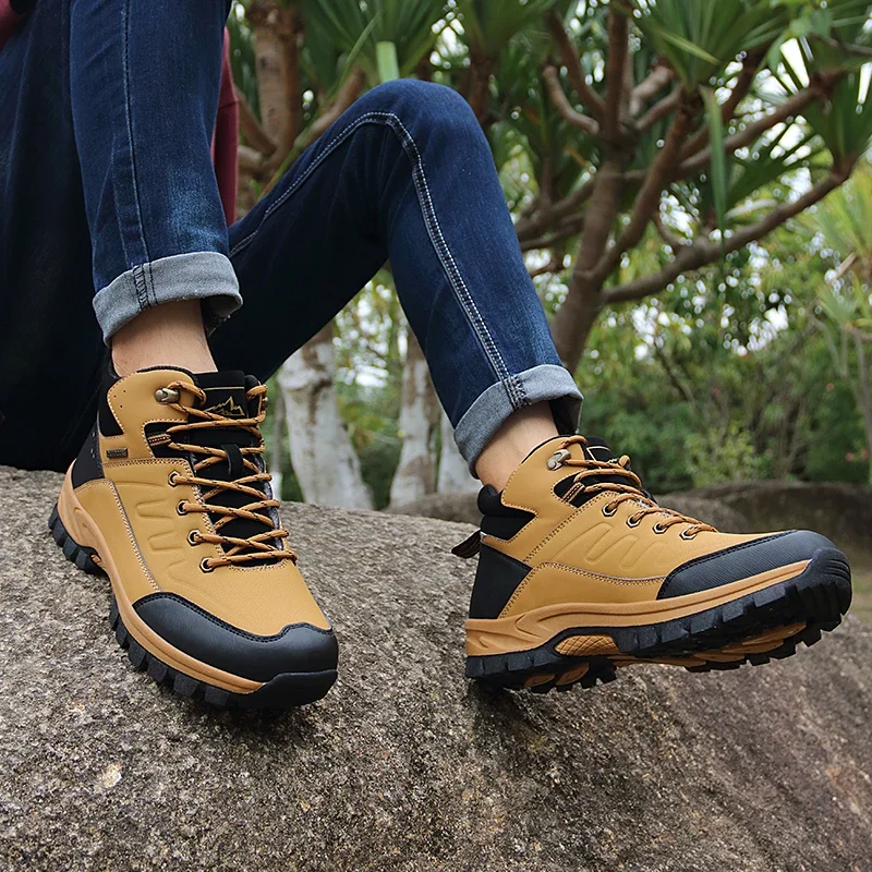 Brand Men Boots Warm Plush Snow Boots Outdoor Non-Slip Hiking Boots High-Top Waterproof Sneakers Men's Winter Boots Size 39-46