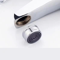 1 ชิ้น หัวกรองน้ำก๊อกน้ำห้องน้ำ/ห้องครัว ขนาด 18 มม./20 มม./22 มม./24 มม. ป้องกันน้ำกระเด็น 1