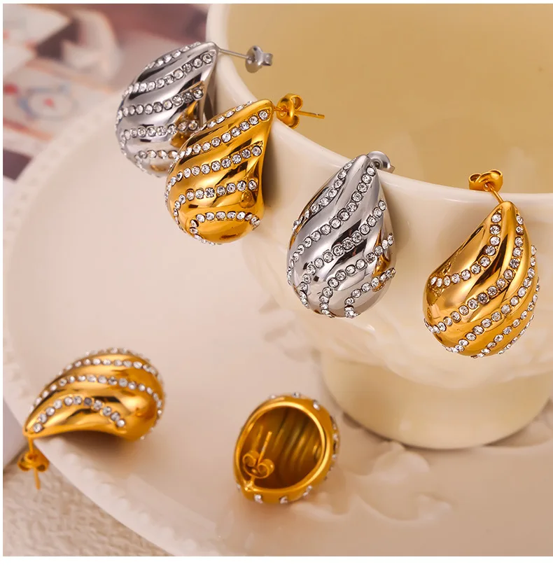 Glänzende Oberfläche Ohrringe Set für Frauen Vintage Mode 18k plattiert Edelstahl cz Ohr stecker Hochzeits schmuck Großhandel – Detail 14