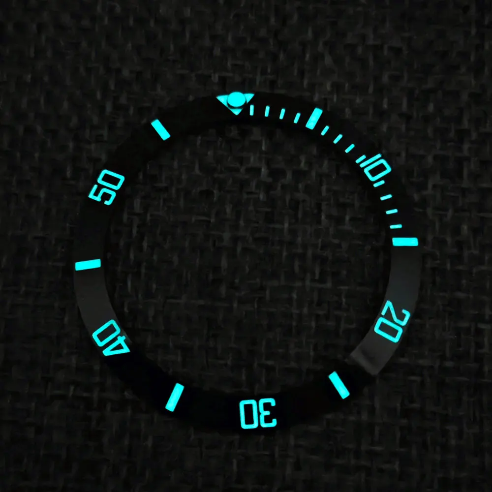 40mm sapphire mirror case compatible with NH34 NH35 36 38 39 8215 movement 28.5mm dial SUB 100m waterproof case