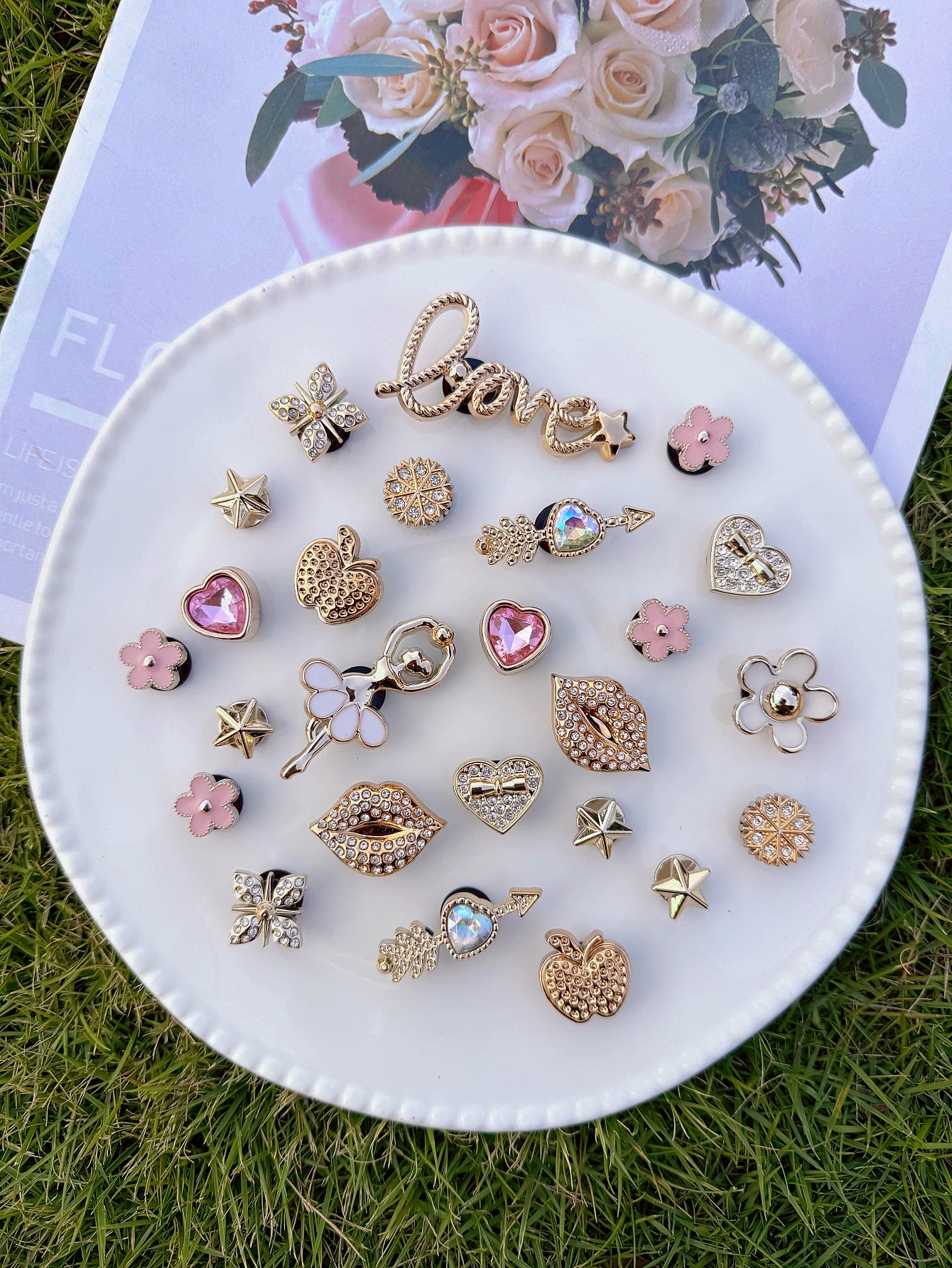 25 pieces of gold (Dancing Girl, love, Lips, Apple, Heart, Five-pointed Star, Flower) DIY accessories, suitable for detachable s - 5