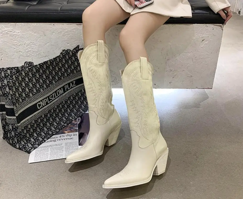 New Fashion Women's Leather Boots Retro Belt Buckle Mid Calf Boots  Spring Water Pointed toe shoes Casual Boots Women Boots