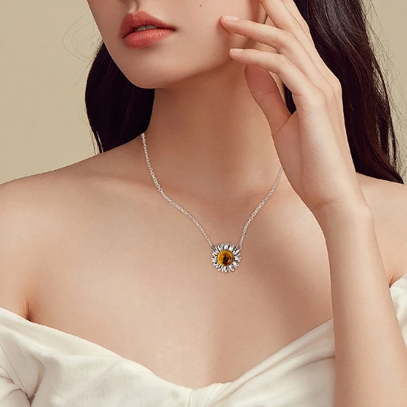925 Sterling Silver Floral Animal Necklace Women Round Pendent Sparkling Necklace Fashion Anniversary Birthday Jewelry Gifts pendant necklace silver necklace