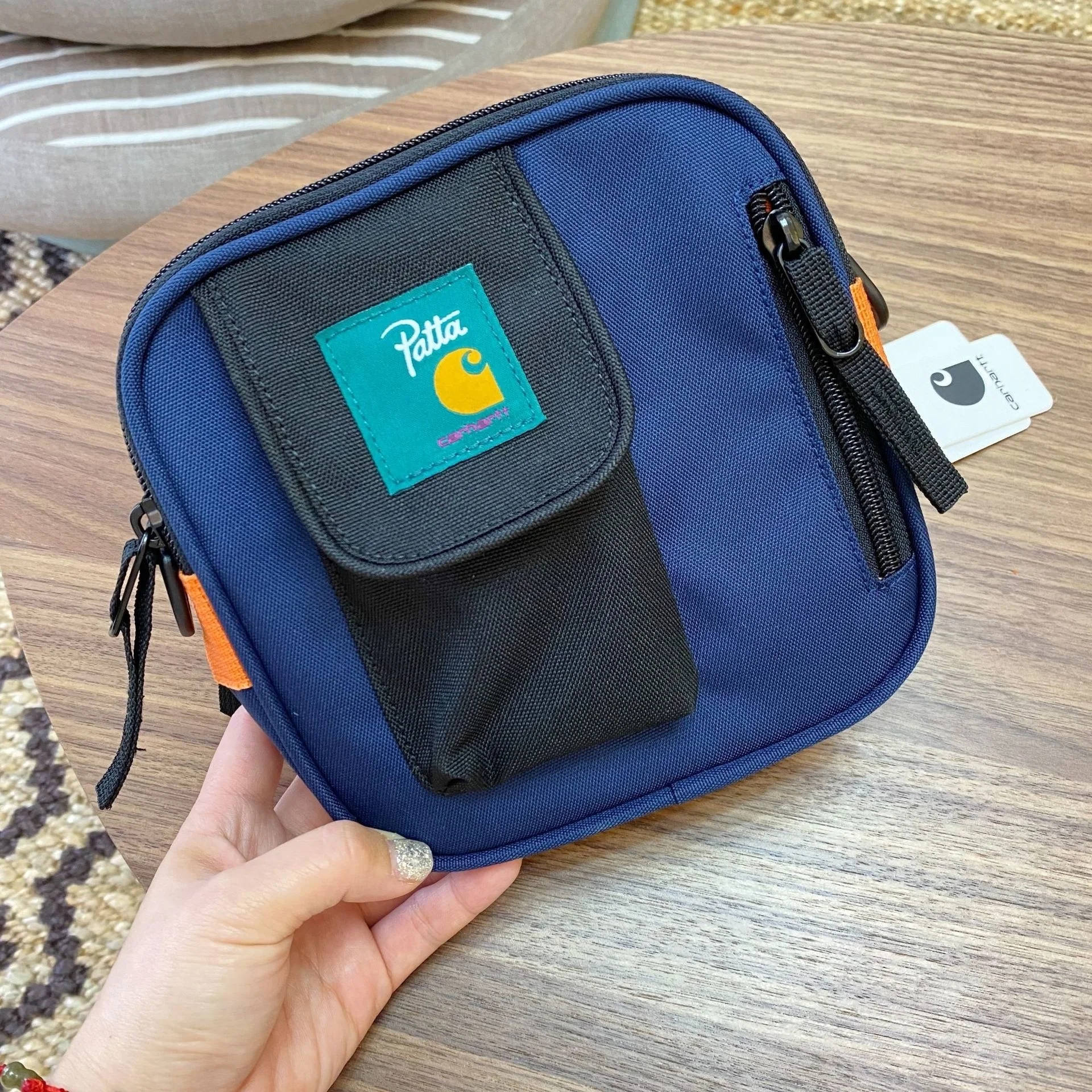 1FB9FC01-4B86-43D4-82E3-DF89FF