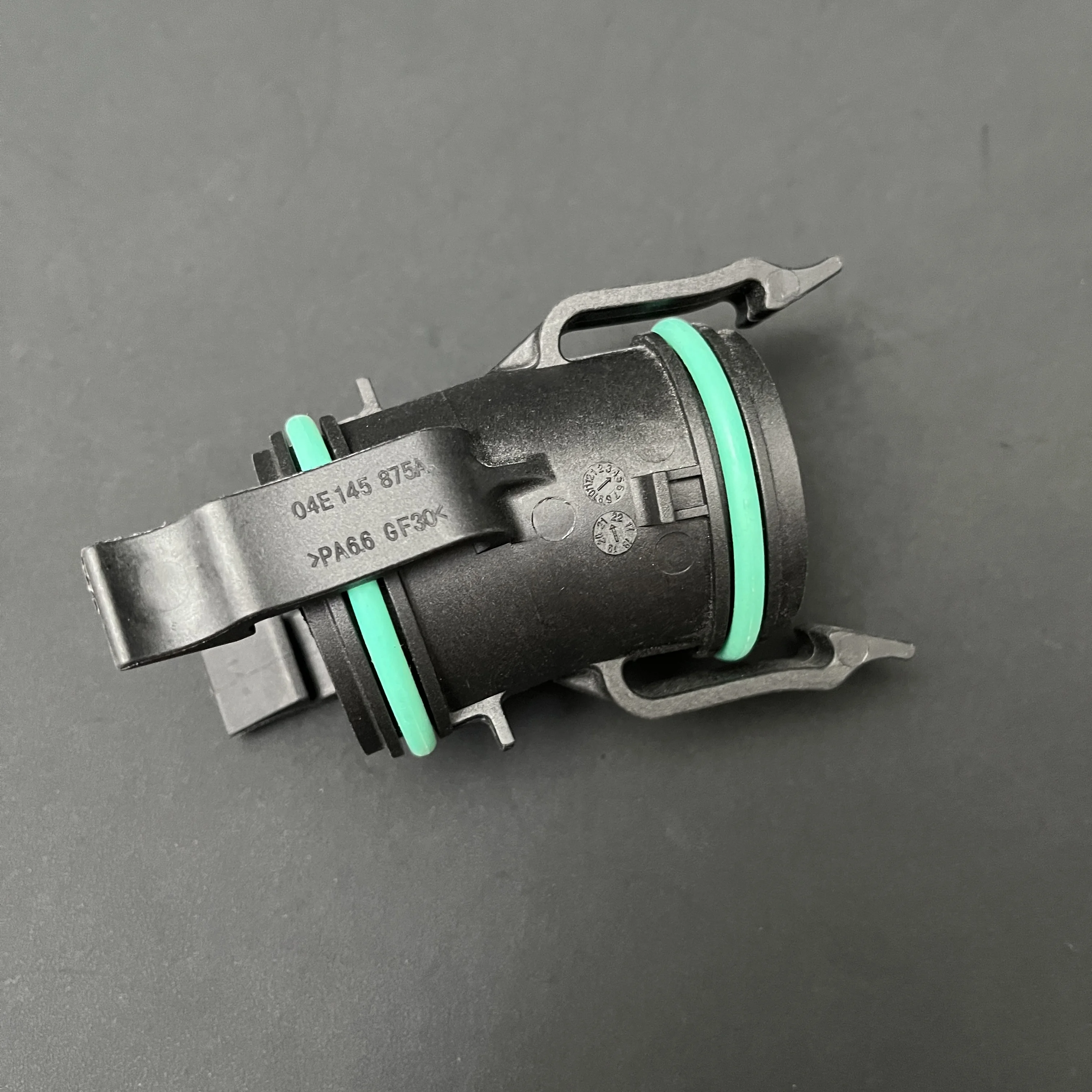 EA211 1.4T Turbocharger Pipe Connector 04E145875A Pressure Pipe