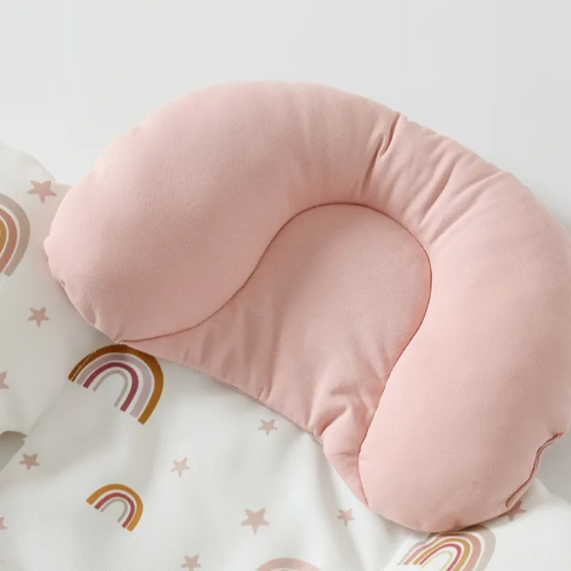 coussin-siège-de-voiture-bébé