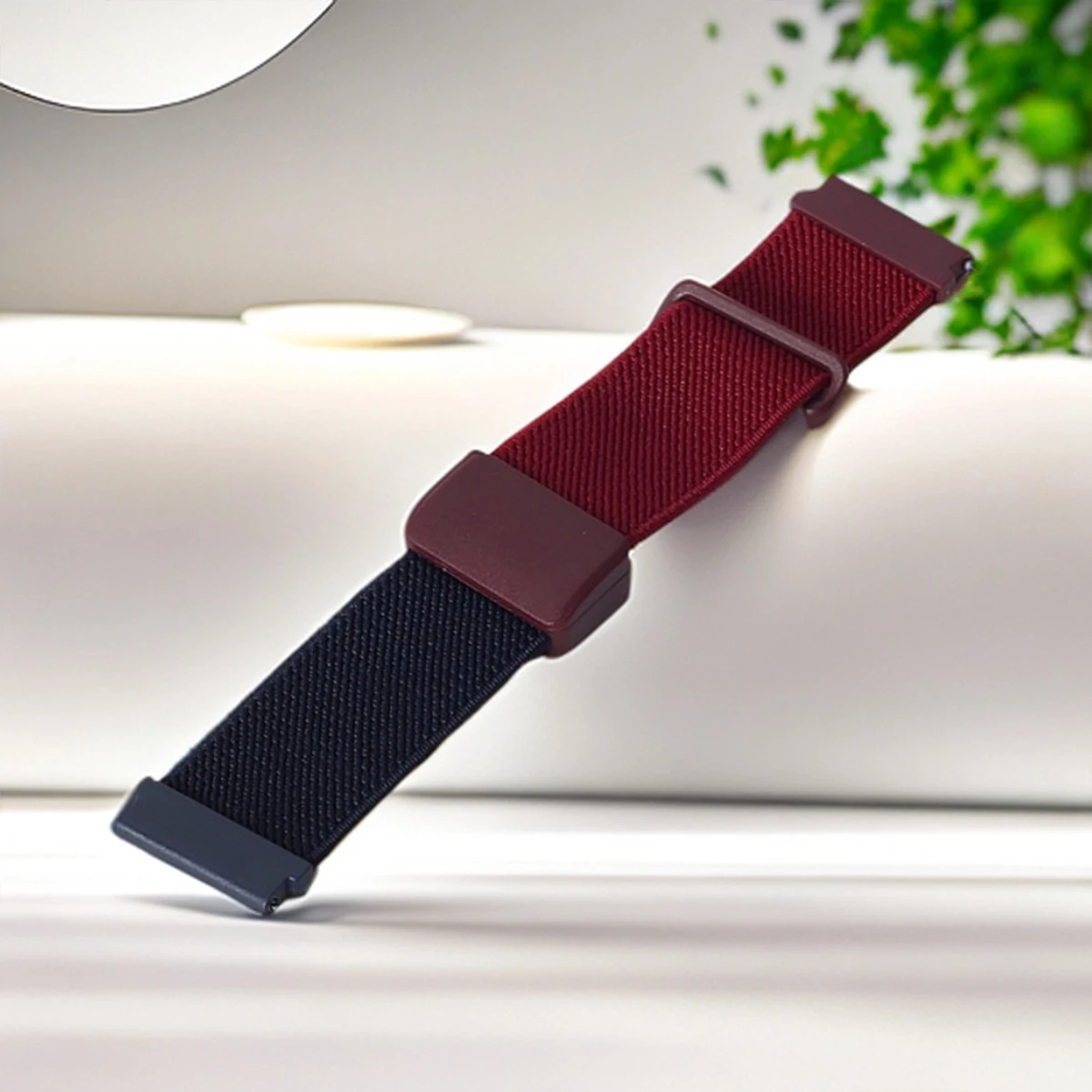 Universal Nylon Magnetic Watch Strap, 18/20/22mm, Breathable and Adjustable Band