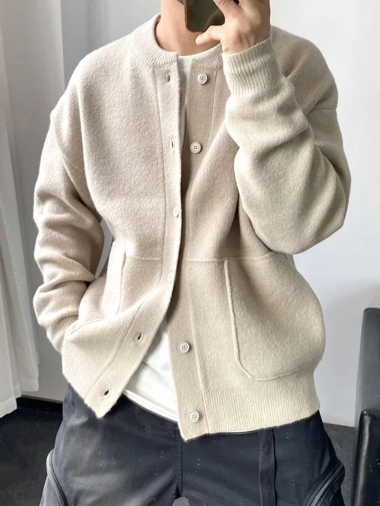 

2024 Spring New Light Luxury Fashion Simple Cardigan Men's Camping Wear Knitted Sweater Round Neck Jacket Loose Sweater Coat