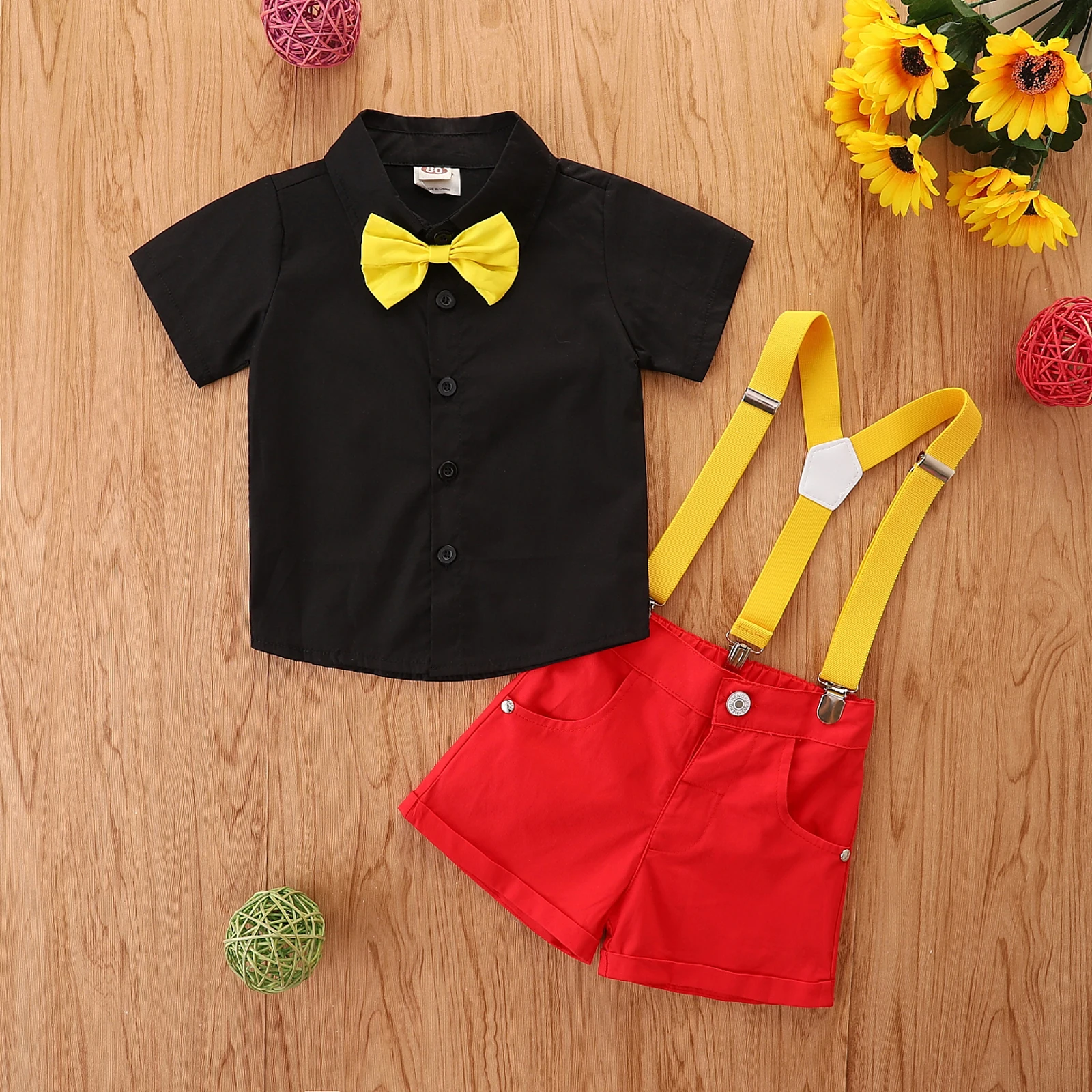 

Toddler Boys Gentleman Suits Summer Short Sleeve Bowtie Lapel Shirt + Red Bib Shorts Set