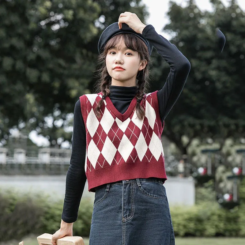 Women’s Retro Argyle Vest Sweater - Sleeveless Preppy Style Crop Top