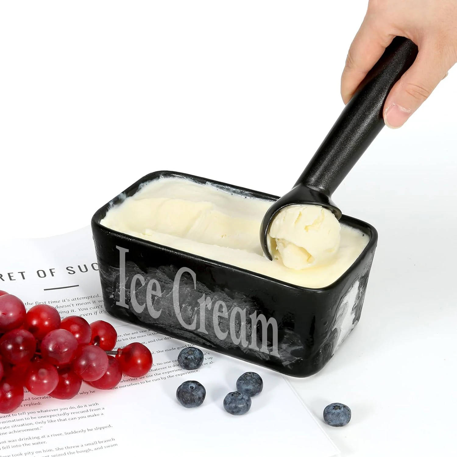 Nonstick Anti-Freeze Ice Cream Scoop Spoon One Piece Aluminum Design Ice Cream Scooper Kitchen Accessories Supplies 1.5 Ounces