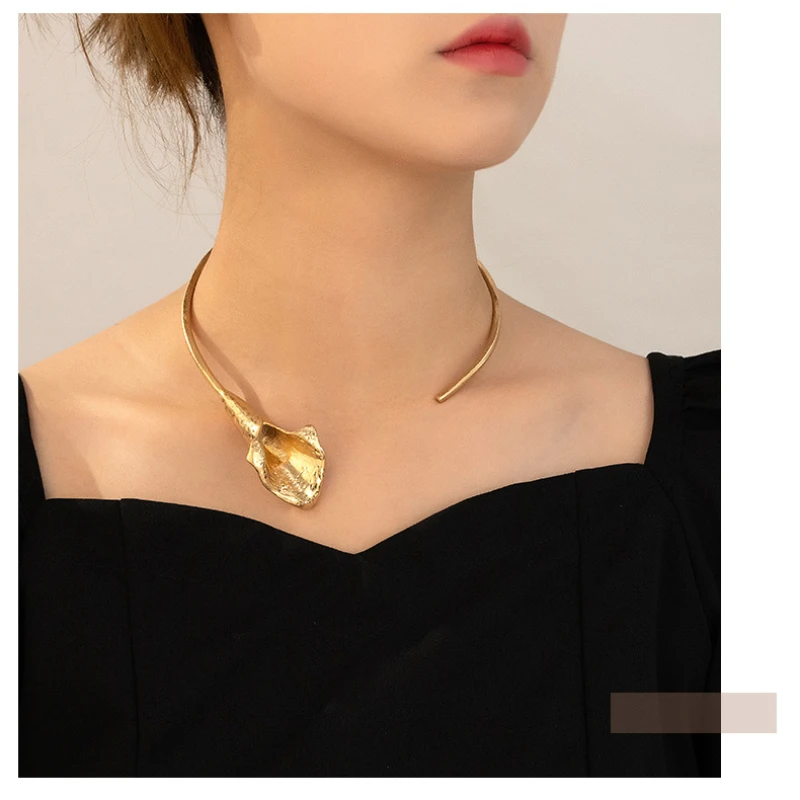 

Французский Элегантный ошейник Calla Lily в стиле «Джокер»