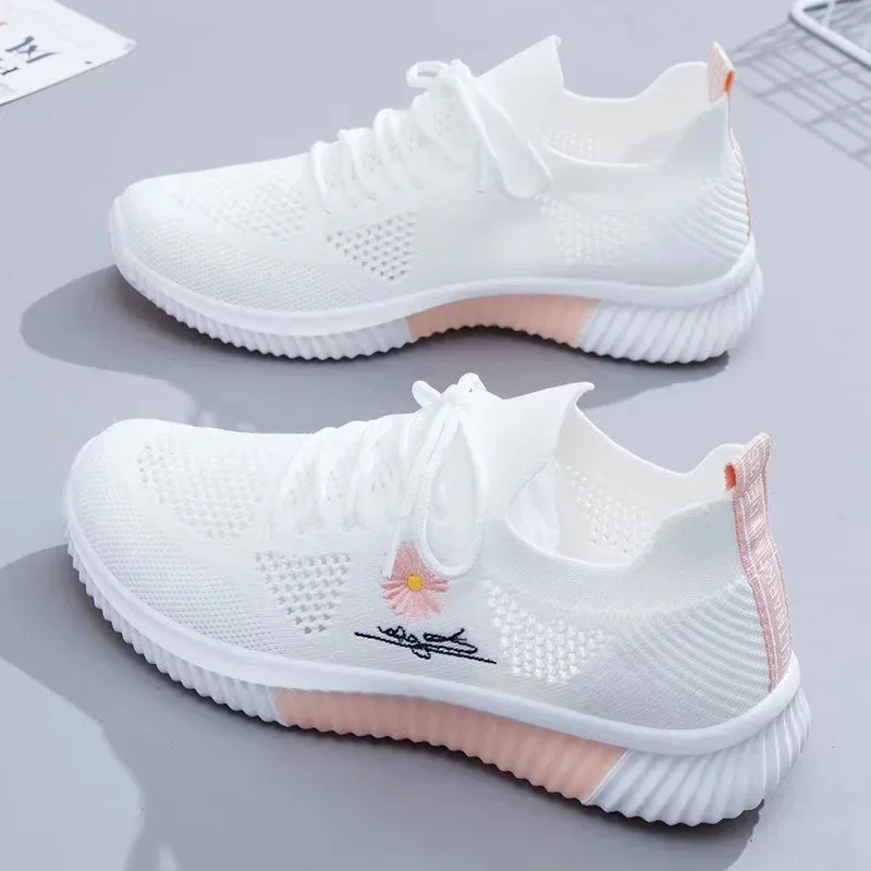 

2024 New Spring and Summer Women's Fly-Knit Sneakers Fashionable All-Match Running Shoes Mesh Breathable Casual Female Students