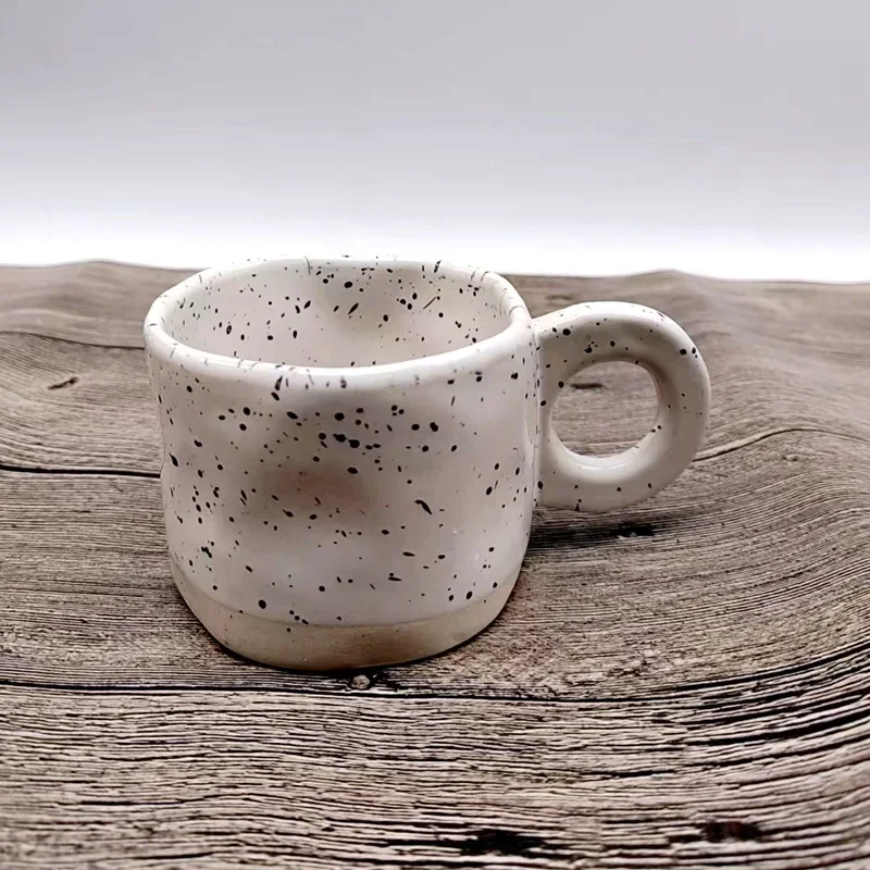 Tazza In Ceramica 300ml City To Cottage – Dipinta A Mano Pois Rossi – Idea Regalo