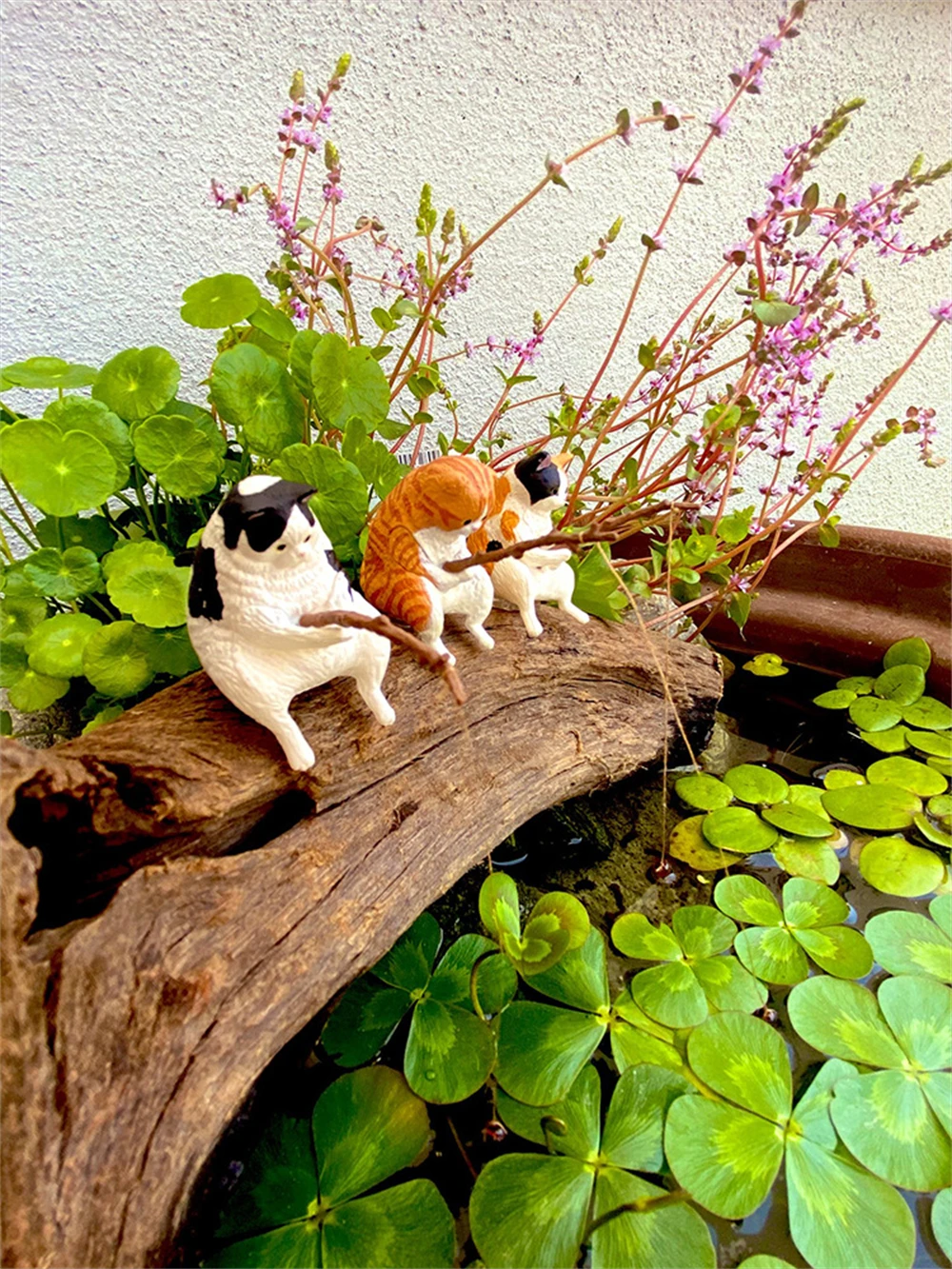 Title 13, 1PCS Fish Tank Landscaping Vivid Shape Exquisit...