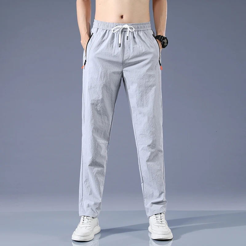 2023 시크한 여름 폭발적인 아이스 실크 루즈 스트레이트 바지, 남성용 여행 경량 스마트 캐주얼 바지 아플리케 드로스트링 