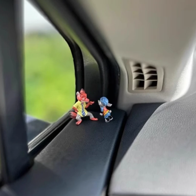 Sd1f3eb4eda5b4addbbcd34ab305640b3A - Zootopia Merch