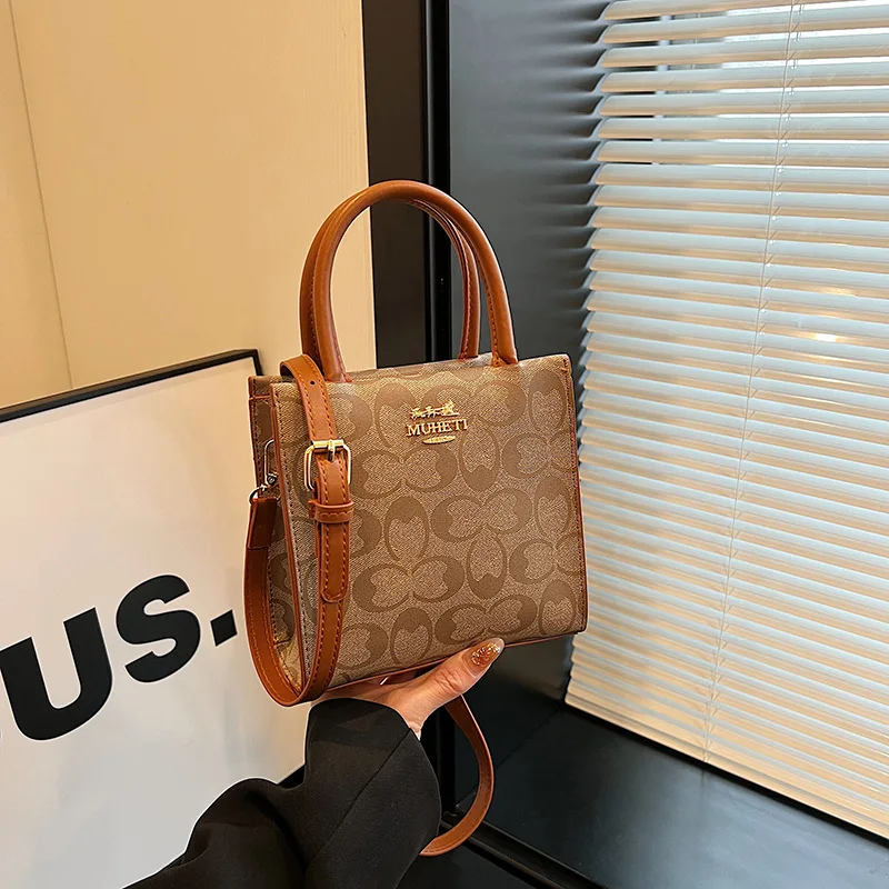 Advanced Texture Stylish Female 2024 New Niche Fashionable Small Square Shoulder Women Hand-Carrying Crossbody Bag