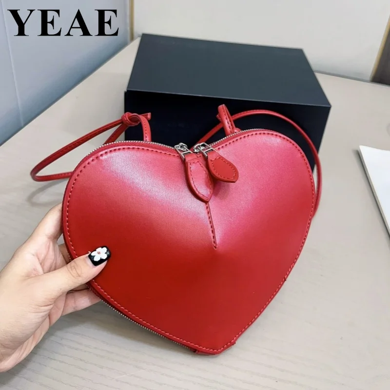 

Fashion Red Heart Shape Bags For Women 2024 Designer Shoulder Bag Lady Hand Bag Zipper Crossbody Bag Luxury Handbags Purse