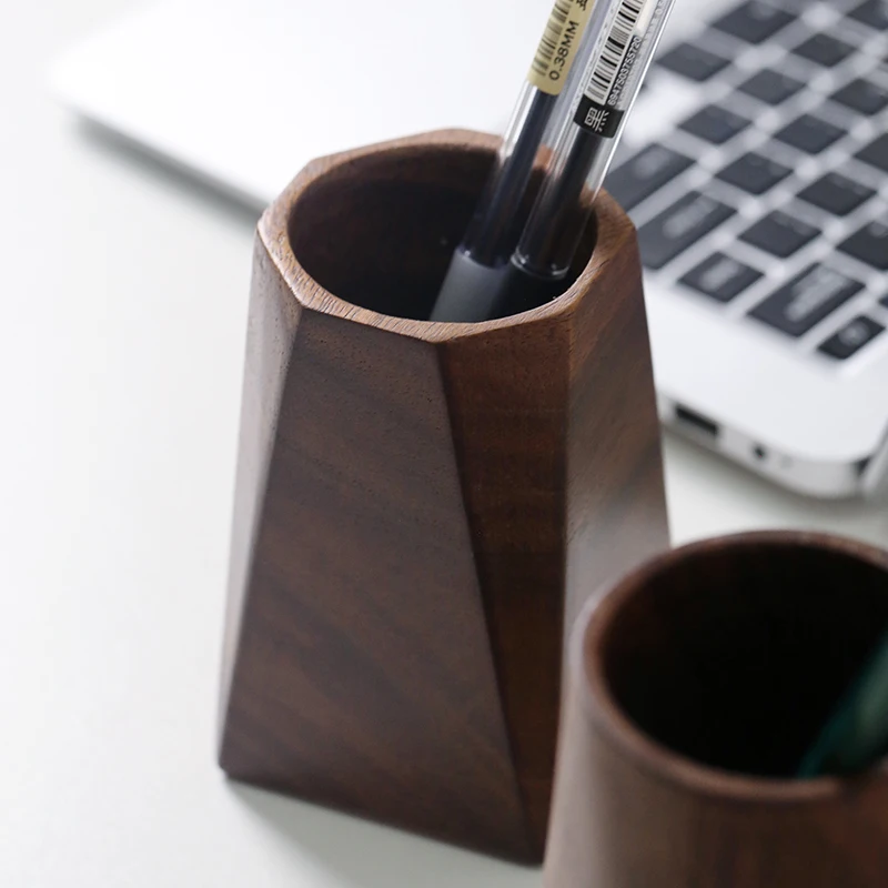 창의적인 가정 전체 목재 호두나무 레트로 나무 펜 홀더, 현대적인 미니멀리스트 로그, 사무실 데스크탑 문구 보관