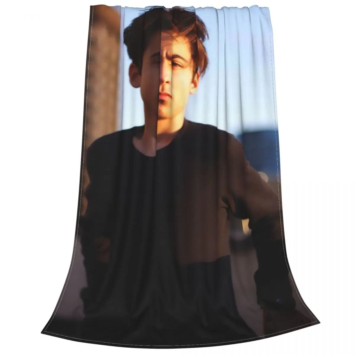 Aidan Gallagher Actor ��� ���� �μ� ��ȣ 5 �޴�� ���� ������ ������ ���, ���� �繫�� �� ����