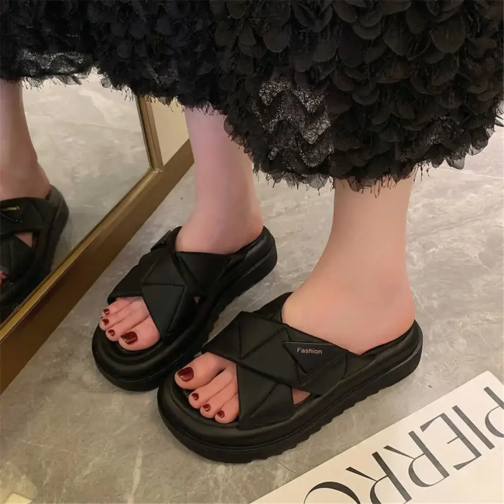Camera Da Letto Ete Sandali Acquatici Pantofole Di Marca Famosa Scarpe Da Ginnastica Di Marca Famosa Da Donna Scarpe Sportive Da Festival Prezzo
