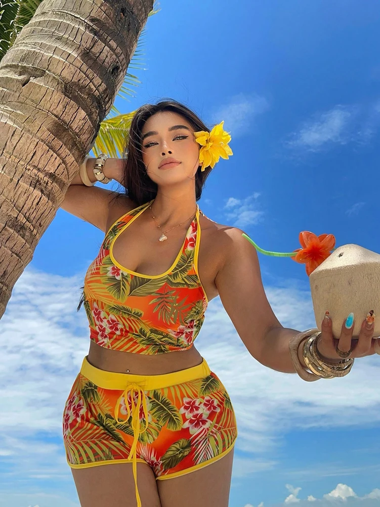 Ladies plus Size Tropical Vacation Fashion Print Tie-Neck Top And Sporty Casual Printed Shorts Two-Piece Set 1