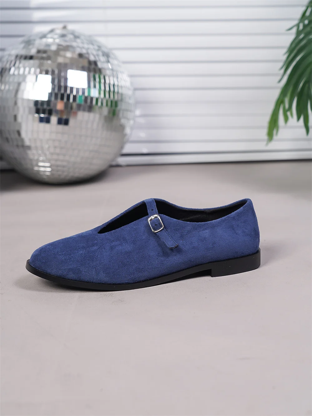 Ballerine blu in flock da donna con cinturini e punta rotonda_voghion.com
