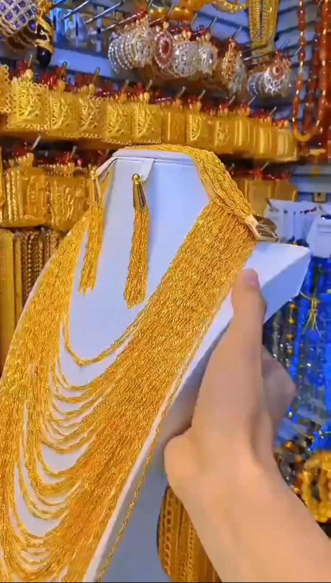 Рисунок 6 - Комплект ювелирных изделий из 24