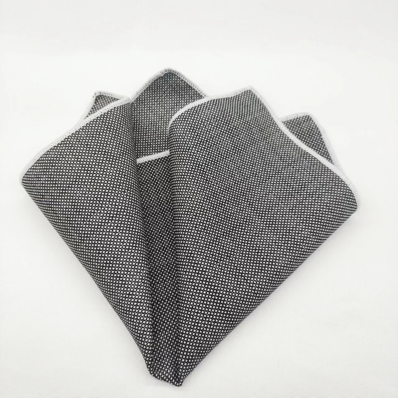 23cm Luxury Grey Wool Pocket Square For Men Vintage Plaid Striped Handkerchief Soft Skinny Hanky Banquet Cravat Suit Accessories