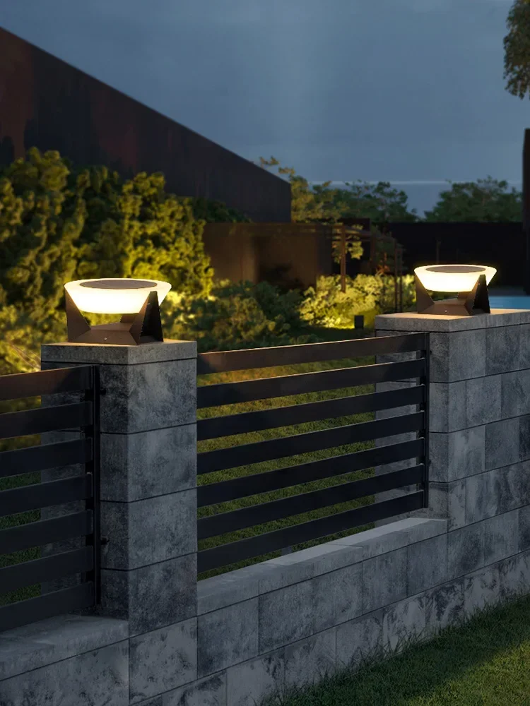 

Solar courtyard light, outdoor column head light, villa gate, pillar light, lawn light, outdoor light, waterproof courtya