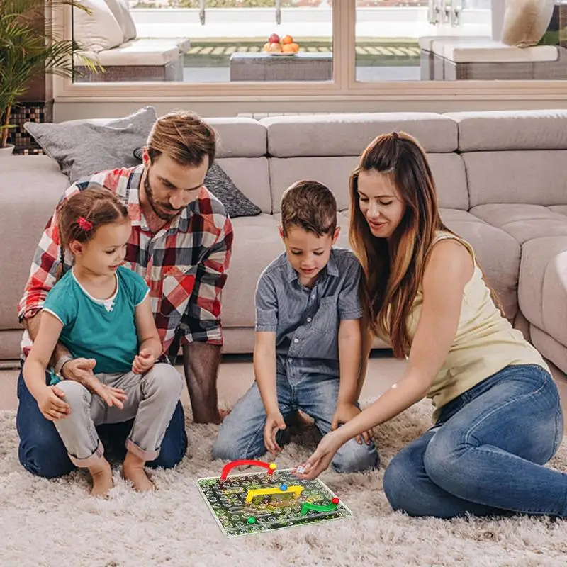 Рисунок 5 - Игра змеи и лестницы портативный