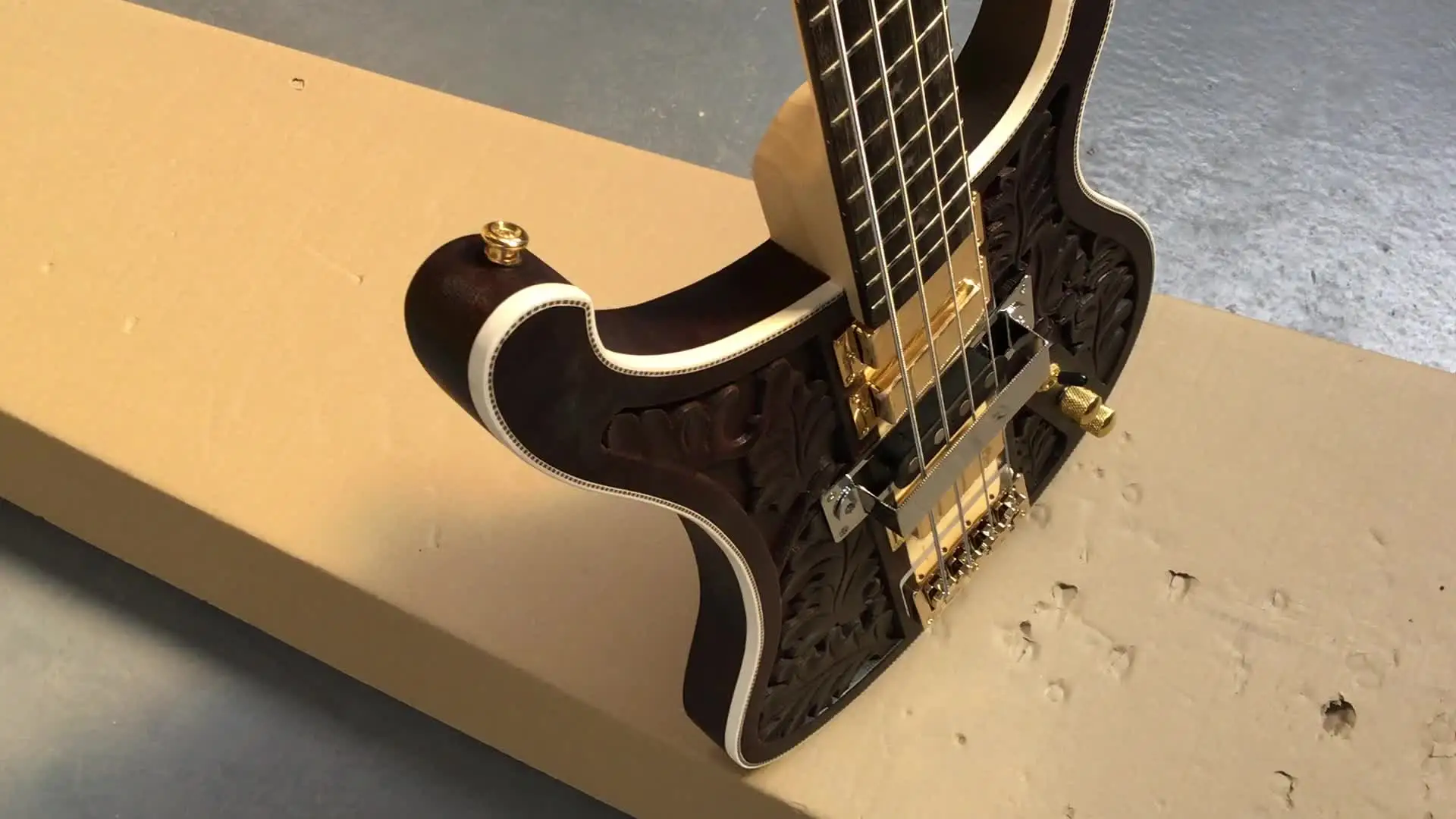 【送料込】美品　Gopherwood i110　低弦高　響き良好　メンテ済新品弦 guitar factory High quality 4 string Electric bass, Wood