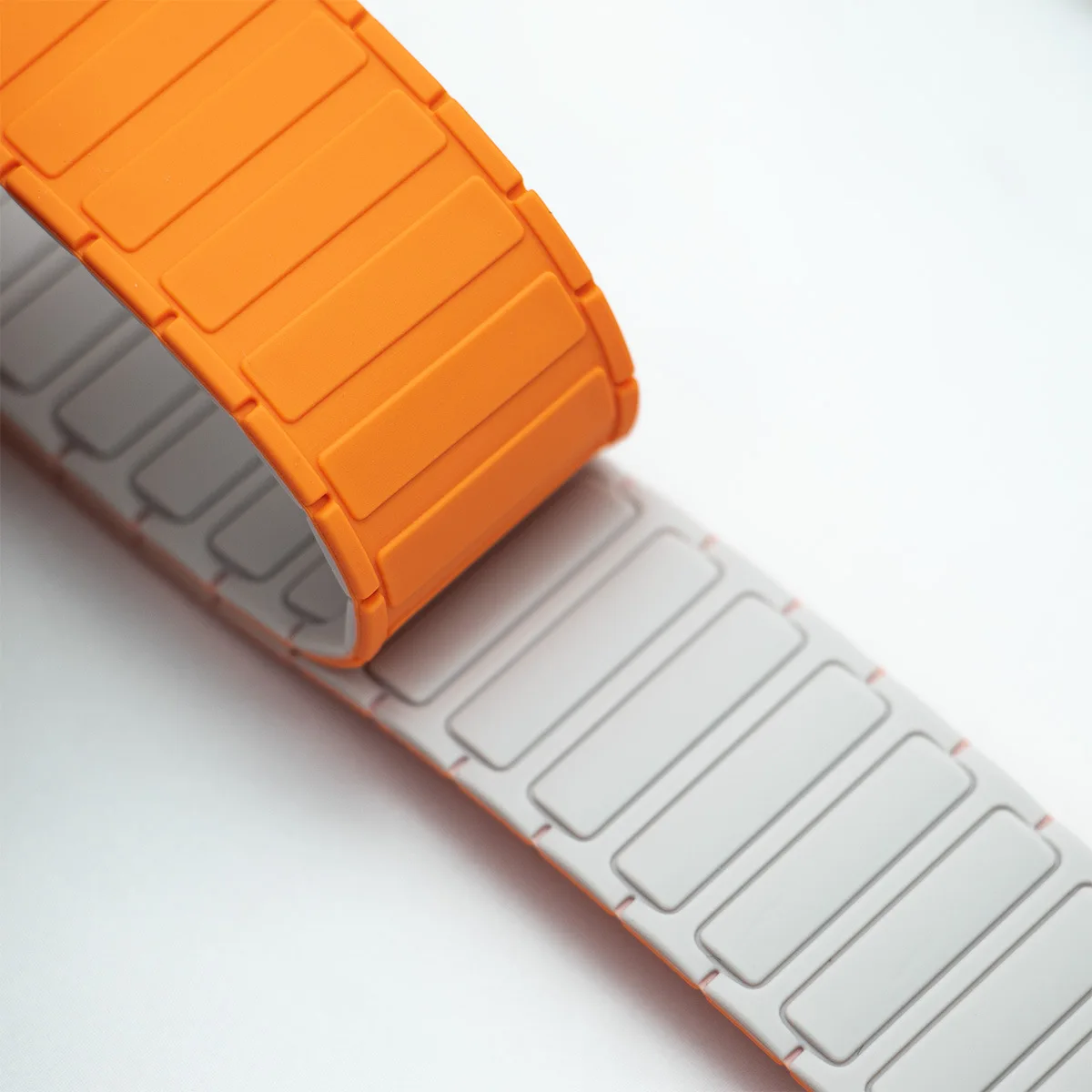 Magnetic Silicone Strap Bracelet - 20mm/22mm, Universal Fit