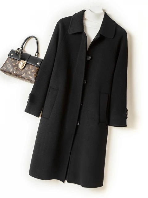 Reversible Wool Coat: Timeless Elegance and Versatility