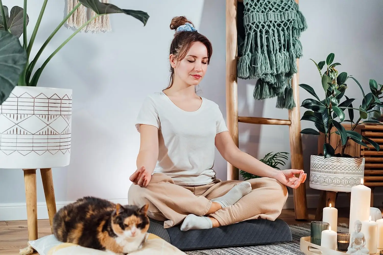 Extra Large Seat Cushion Stylish Plush Velvet Cover XL Memory Foam for Office Chair, Floor Pillow Back Pain Coccyx Bruise