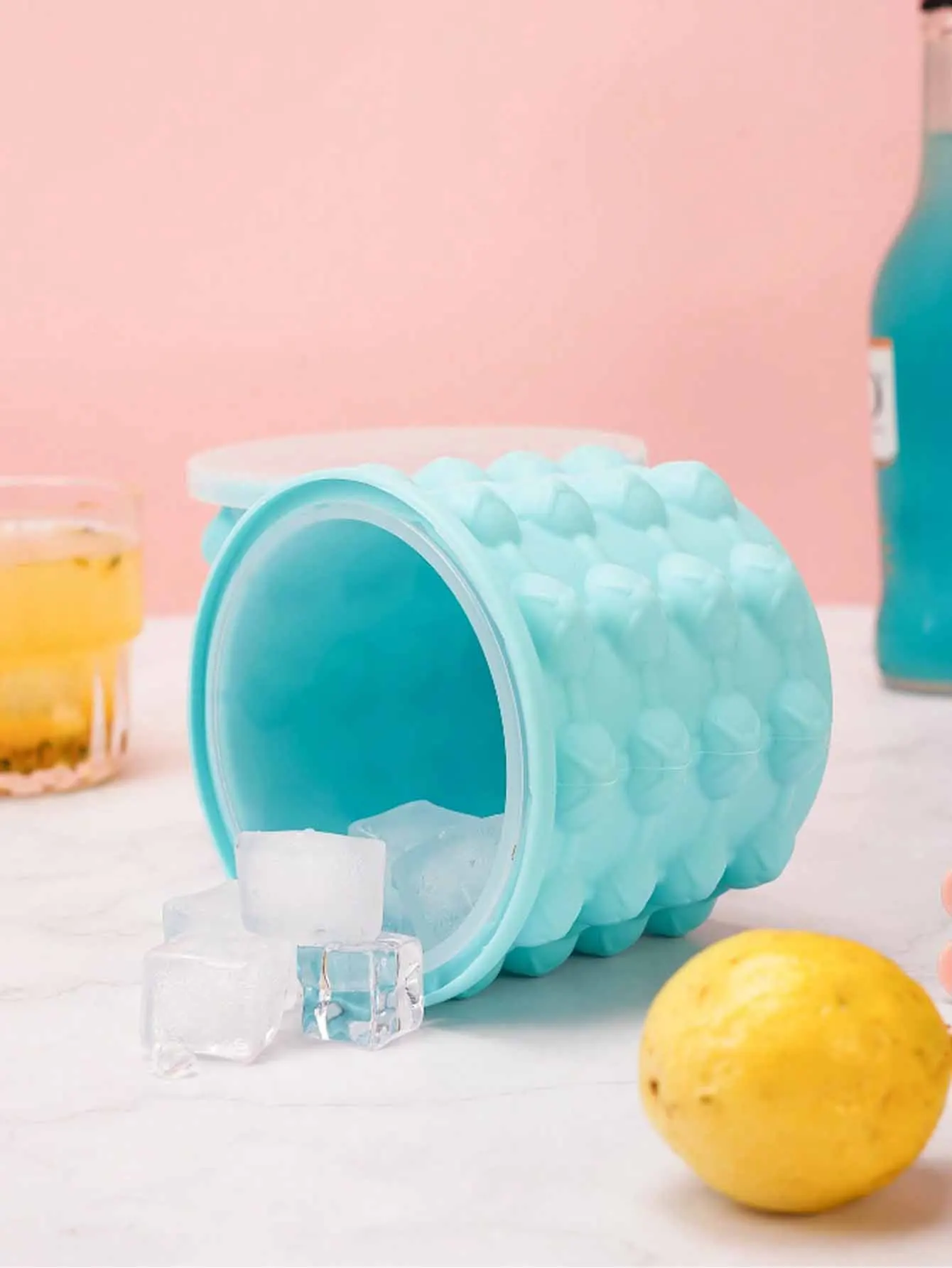 2 in 1 silicone ice bucket, round refrigerated ice bucket mold with lid, chilled beverages, beer champagne bucket