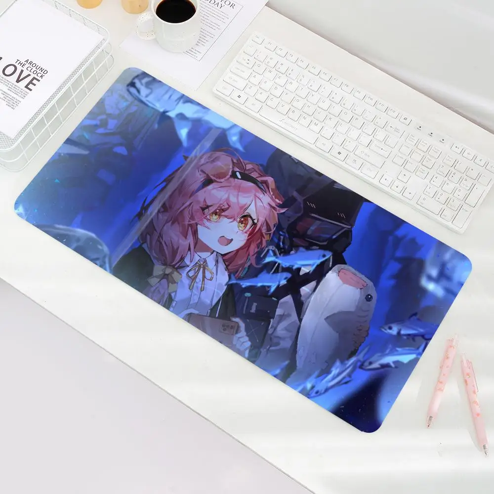 

Cool Mouse Pad Non-Slip Rubber Edge locking mousepads Game play matsGame Arknights Cute Pretty Goldenglow for notebook PC computer