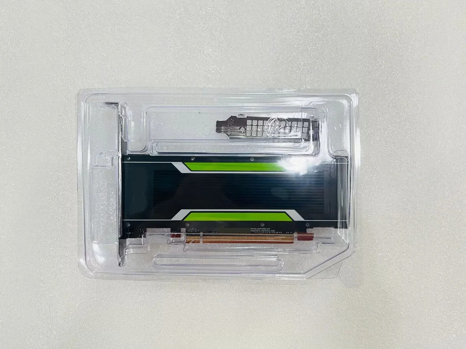 Description Picture 4 of itemP4 8GB GPU Card graphics GDDR5 Supermicro PCI-E