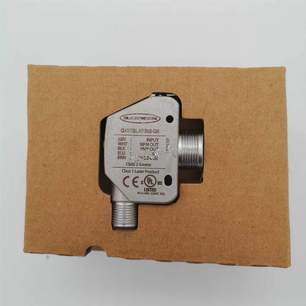 

BANNER Q4XTBLAF100/300-Q8 Ranging Displacement Sensor Side Hole Laser Sensor