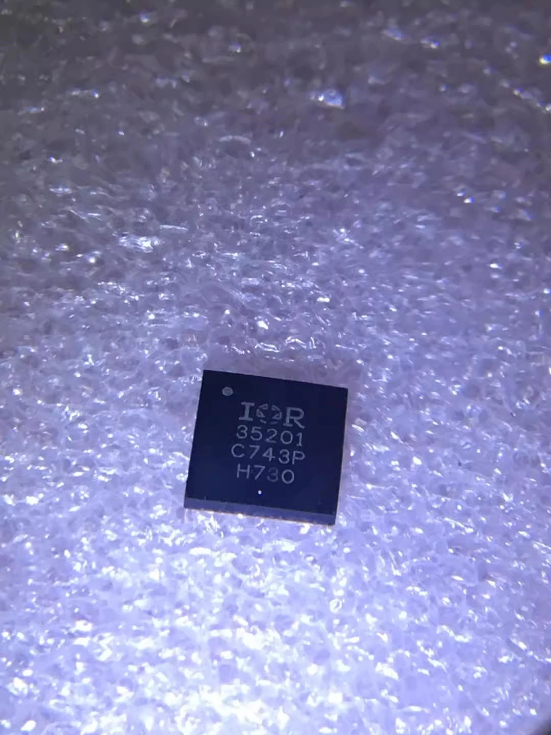 

(5-10 шт.) 100% Новинка IR35201MTRPBF IR35201 35201 Блестящий чипсет