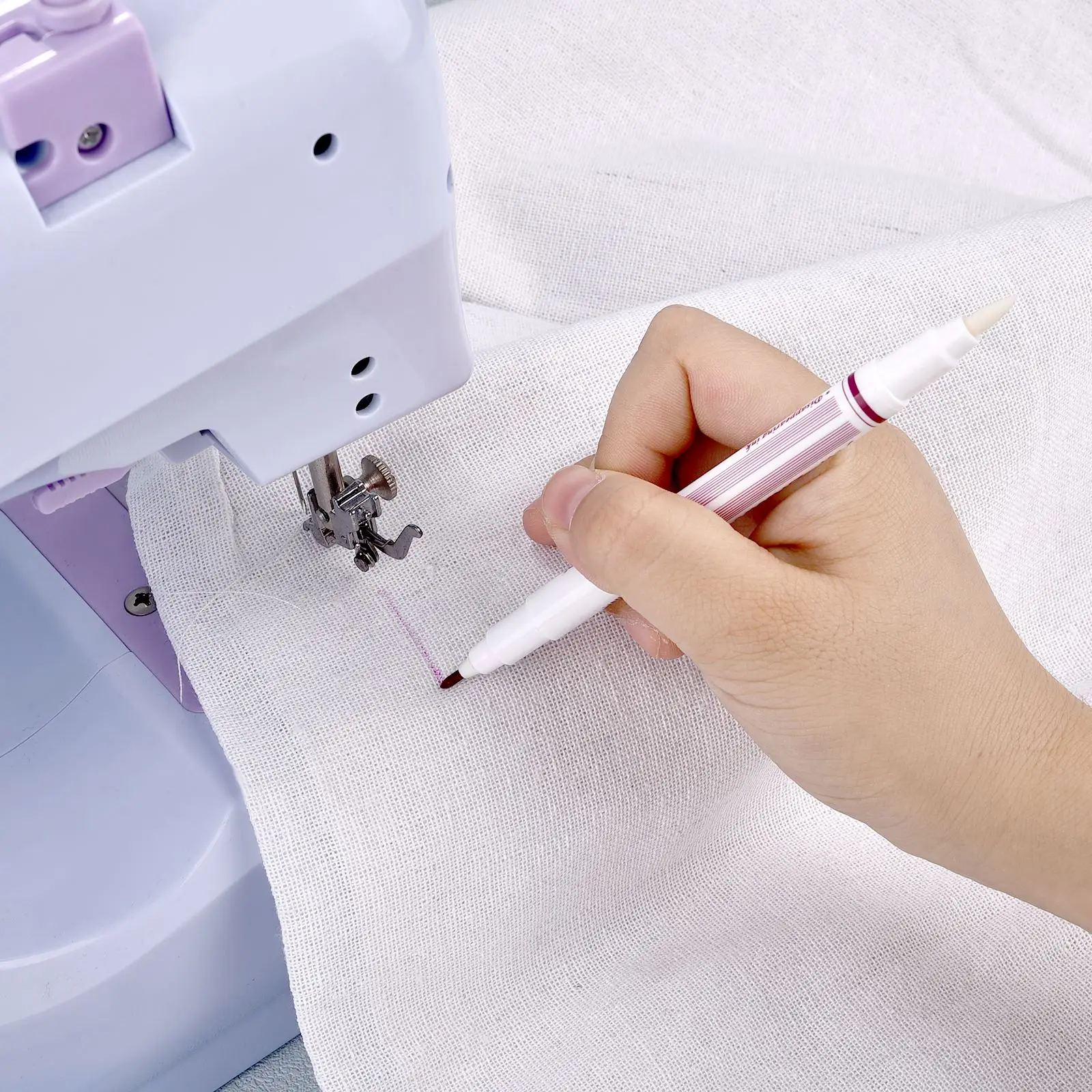 Disappearing Erasable Ink Fabric Marker Pen for Quilting and Dressmaking