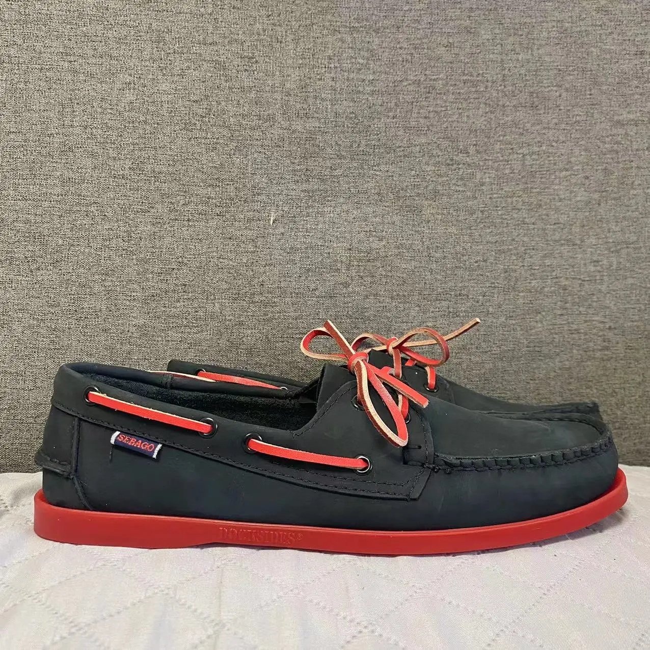 

Sebago Men Homme Authentic Docksides Shoes - Premium Suede Leather Moc Toe Lace Up Boat Shoes 075A