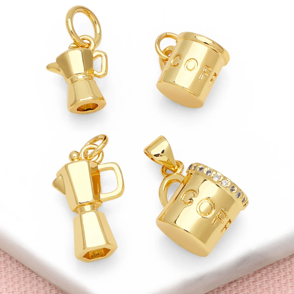 Lot Porte-clés, Médaille Plaquée Or Et Tasse à Café Heuliez - Publicitaire Vintage