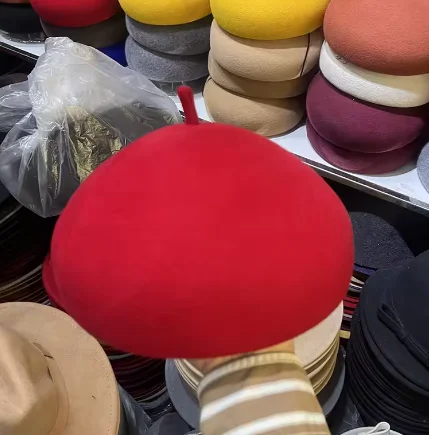 beret 9