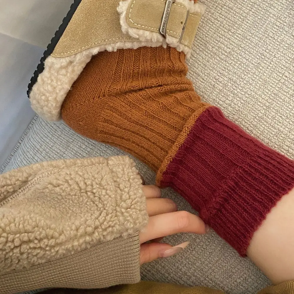 Modische Retro Wollsocken in Wadenlänge Koreanischer Stil Verdickte Mittellange Socken Farbblockierung Outdoor-Kurzsocken Herbst Winter – Detail 10
