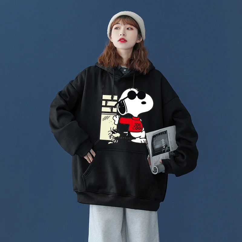 

Popular cartoon character Snoopy Charlie Brown hooded hoodie for men and women, casual sports street hoodie for couples